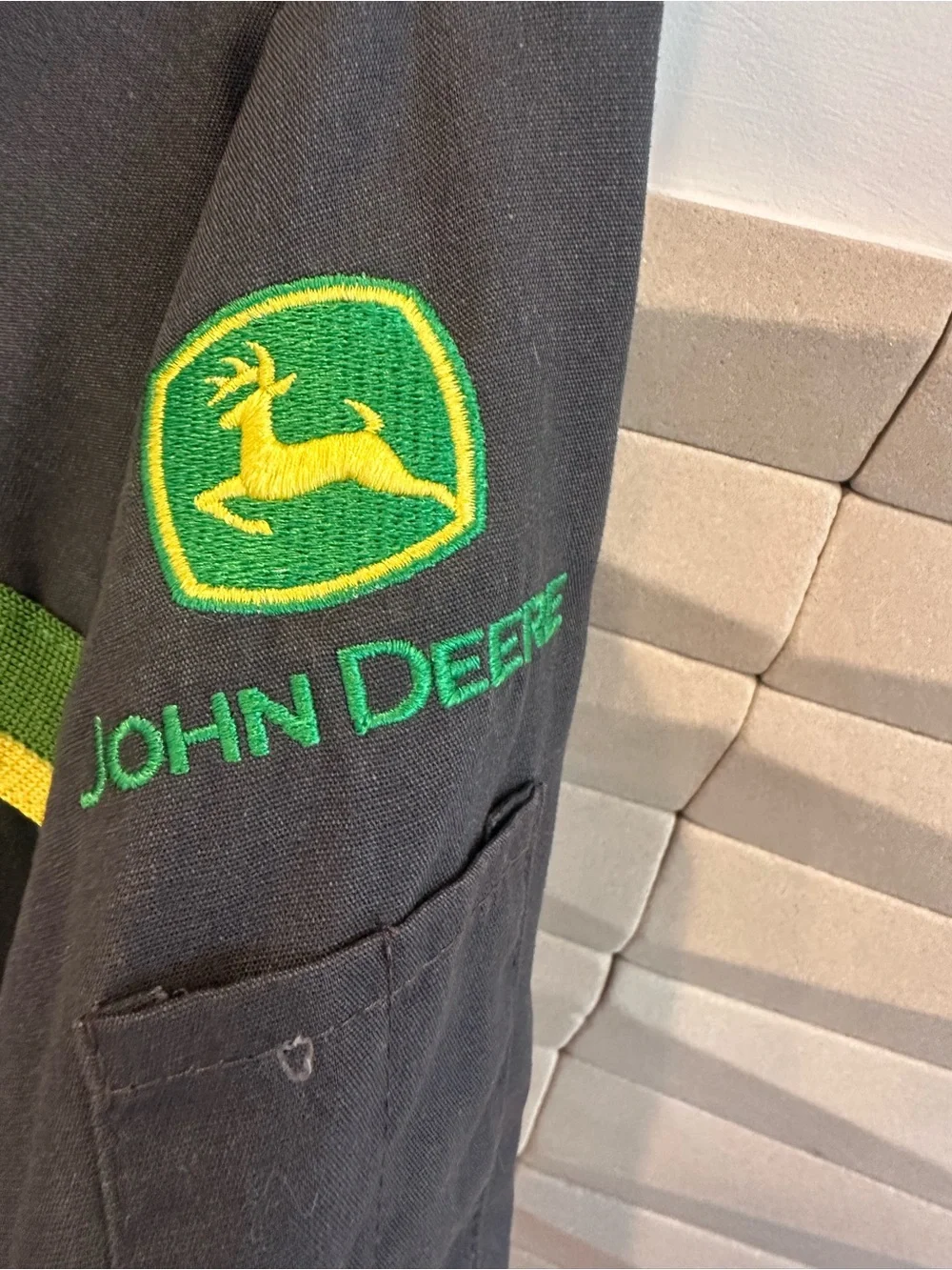 Vintage John Deere Button up Men’s